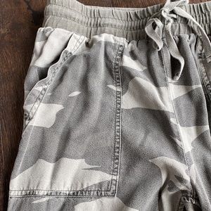 Splendid Camo Joggers